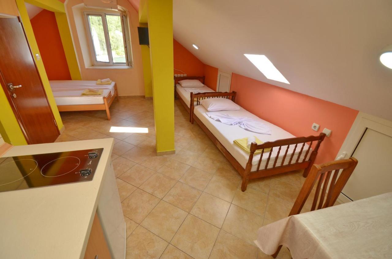 Tau Mir I Dobro Apartment Kotor Exterior foto