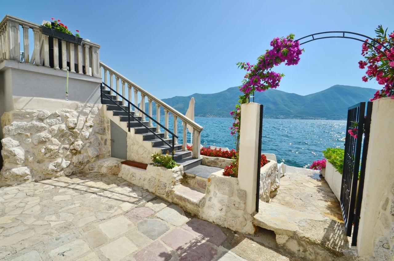 Tau Mir I Dobro Apartment Kotor Exterior foto