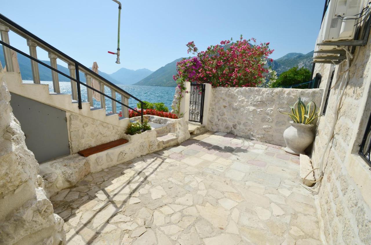 Tau Mir I Dobro Apartment Kotor Exterior foto